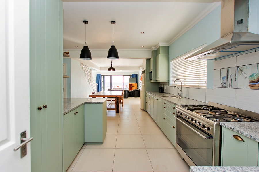 3 Bedroom Property for Sale in Sandy Point Western Cape